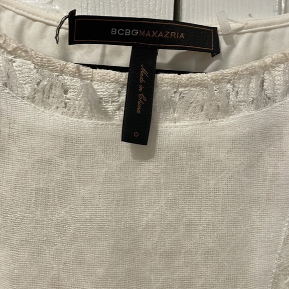 BCBG WHITE MINI DRESS. Size 0. Lace accents. Perfect for for bridal shower. - Picture 5 of 6